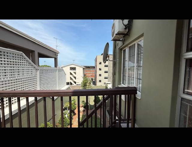 2 BEDROOM DUPLEX FOR SALE IN ESSENWOOD